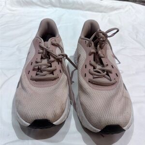 Nike Women's Light Pink Athletic Shoes